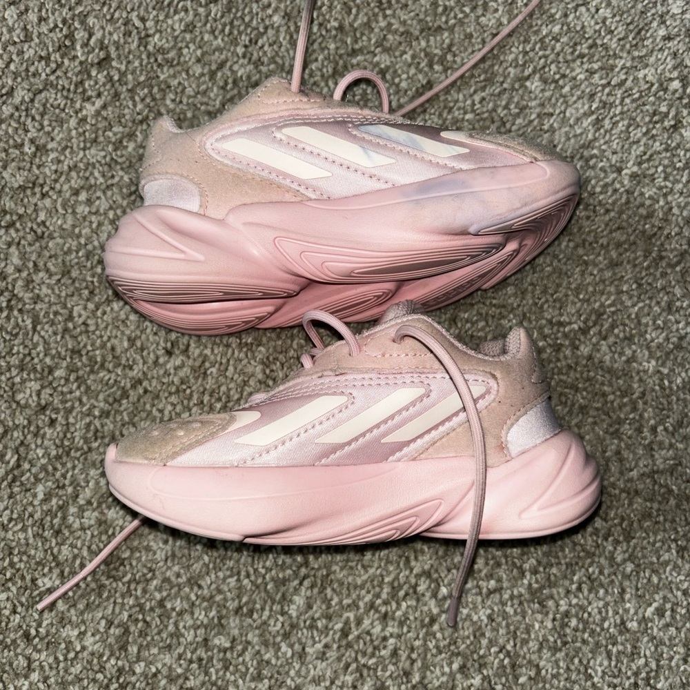 Ozelia EL I Adidas Toddler Size 8